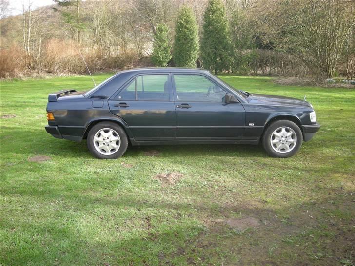 Mercedes Benz 190 E  "201w" kørt til hugger "RIP" billede 1