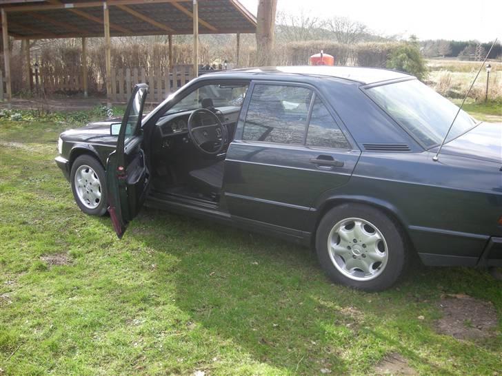 Mercedes Benz 190 E  "201w" kørt til hugger "RIP" billede 4