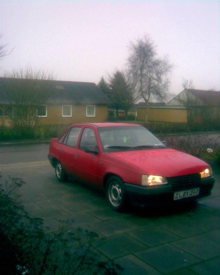 Opel kadett e solgt billede 3