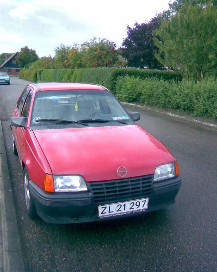 Opel kadett e solgt - inden der blev gjort noget ved den. billede 6
