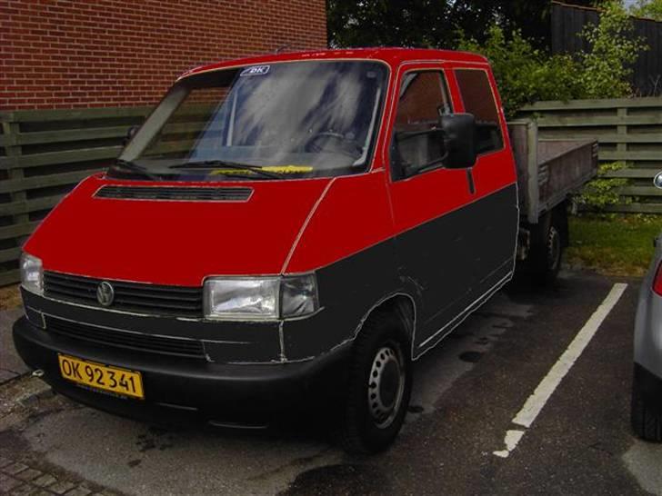 VW Transporter 2,4D SOLGT - Bare en farveidé, flækket sammen på computeren billede 18