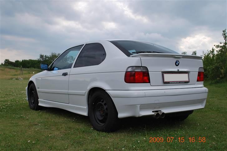 BMW 323ti billede 3