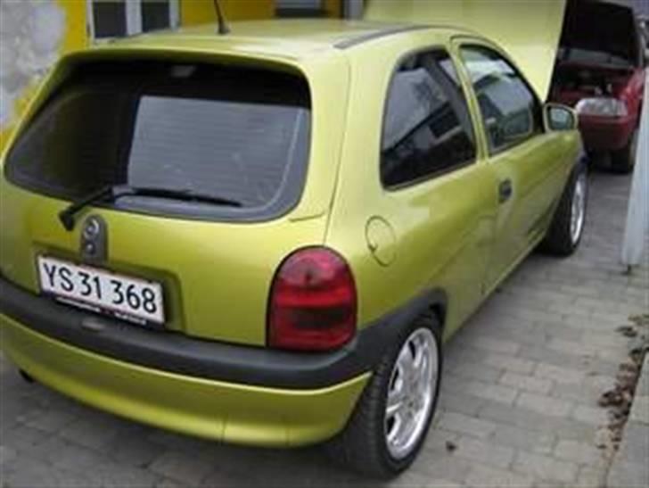 Opel Corsa 1,4 16V SOLGT! billede 9