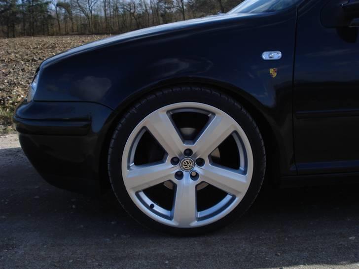 VW 1,8 GTI Turbo *SOLGT* - 19" RS6  billede 3