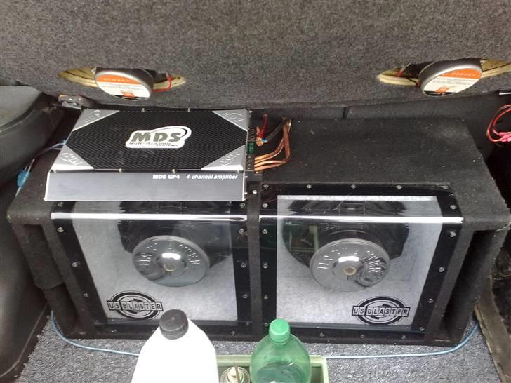 Mazda 323f solgt billede 16