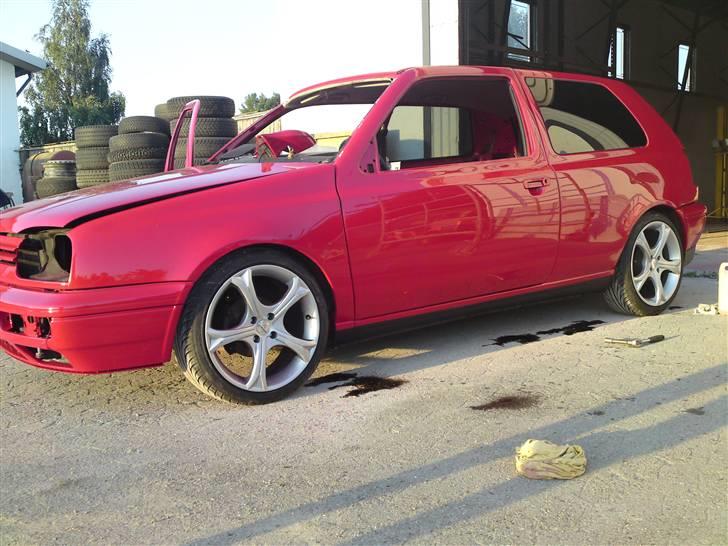 VW Golf III - Ude i solskinnet da den blev hulrums behandlet ;-) billede 9