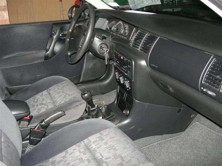 Opel Vectra B 1,8 16 V Solgt billede 12