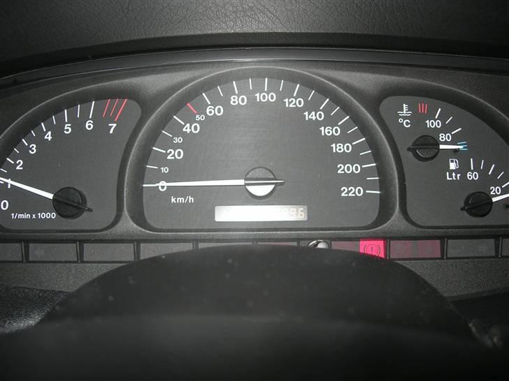Opel Vectra B 1,8 16 V Solgt billede 14