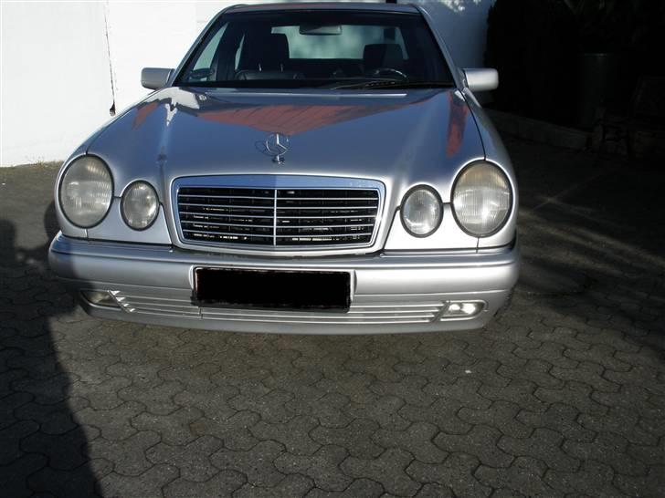 Mercedes Benz W210 300 TurboD  (TOTALSKADET) billede 3