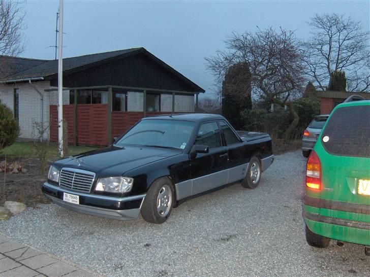 Mercedes Benz 300E pick up - så blev den sku færdig.. billede 12