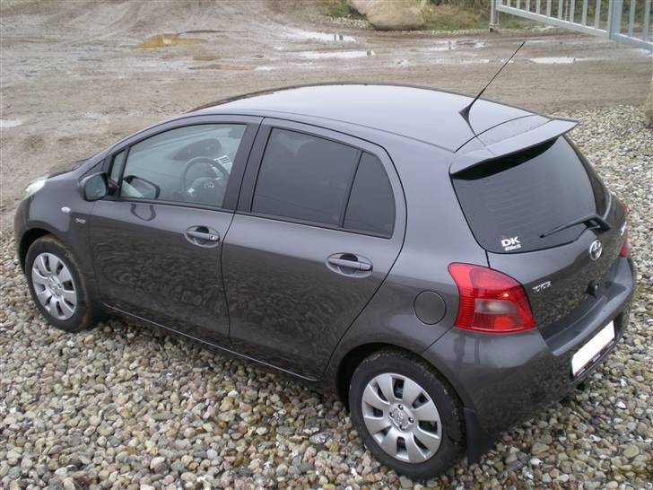 Toyota Yaris *SOLGT* billede 9