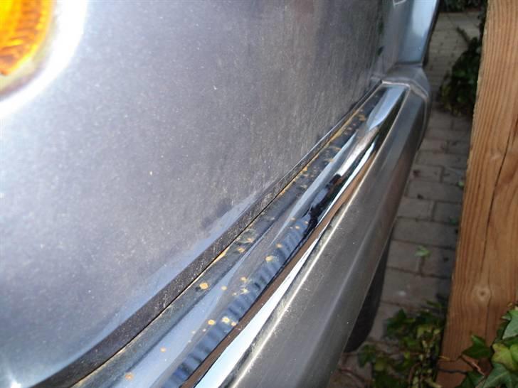 BMW 325I - købte ny kofanger (uoriginal) dårlig ide.... billede 7