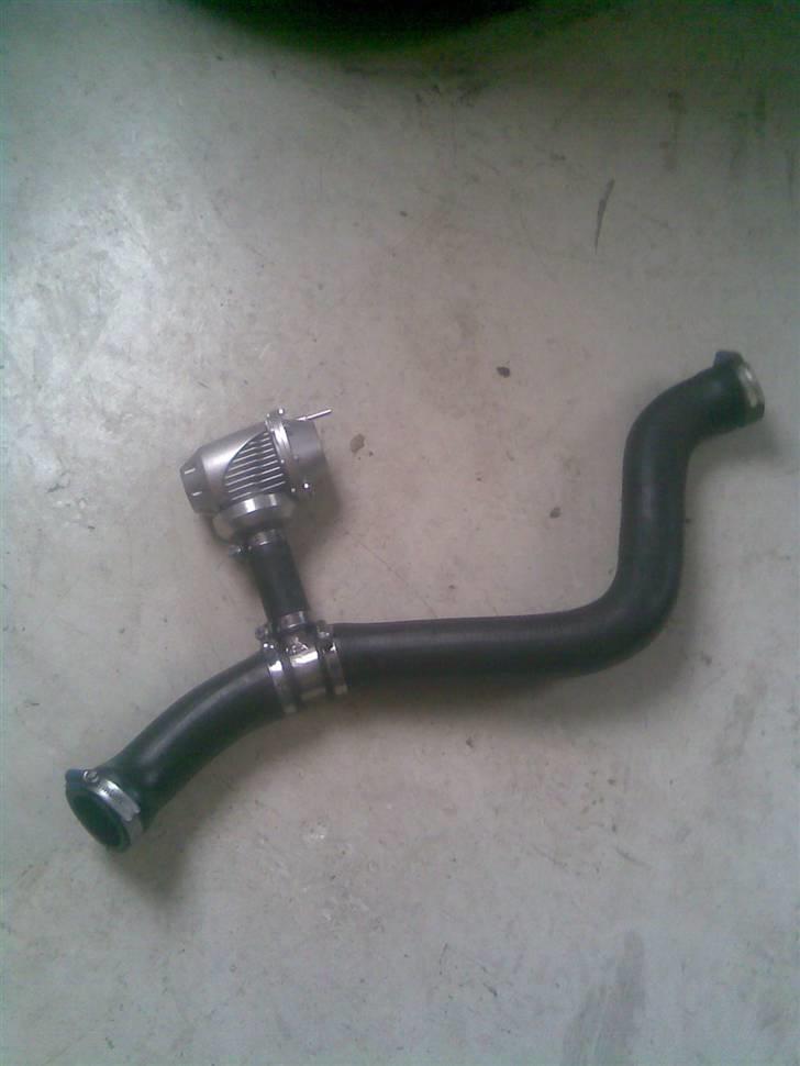 Opel Vectra 2000 Turbo Solgt - Hjemmelavet rustfrit T-stykke..  billede 10