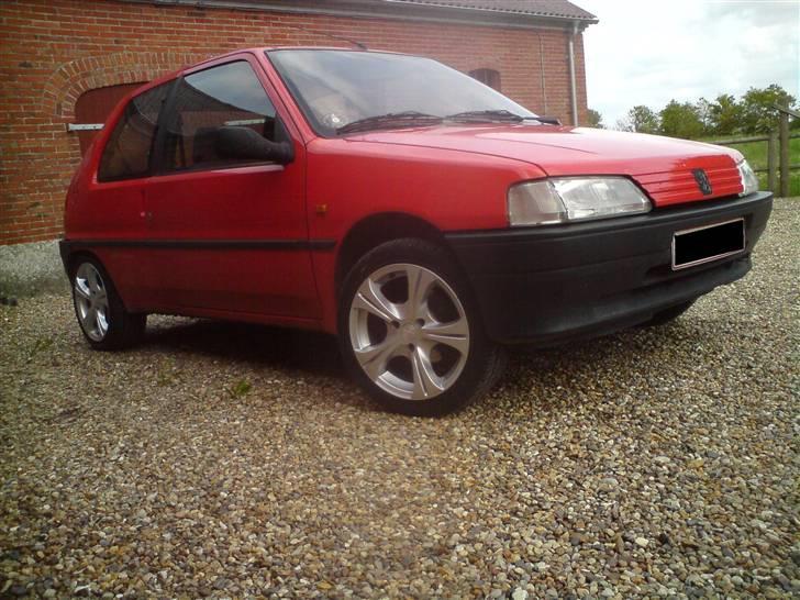 Peugeot  106 Total skadet billede 1