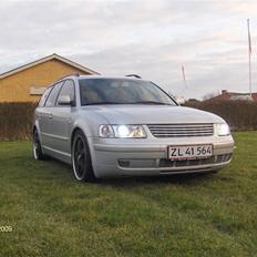 VW passat 2.5 v6 tdi solgt