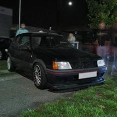 Peugeot 205 Mi16 2,3 l