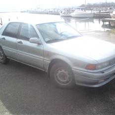 Mitsubishi Galant 2,0 i (Død)