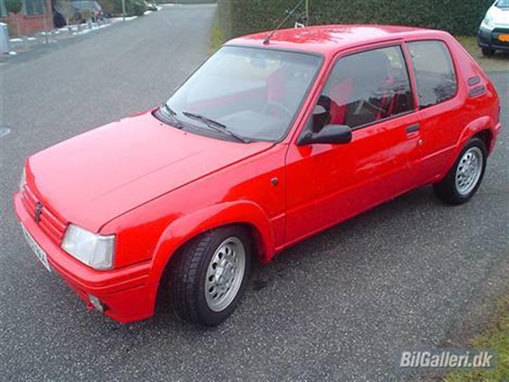 Peugeot 205 1.9 gti billede 1