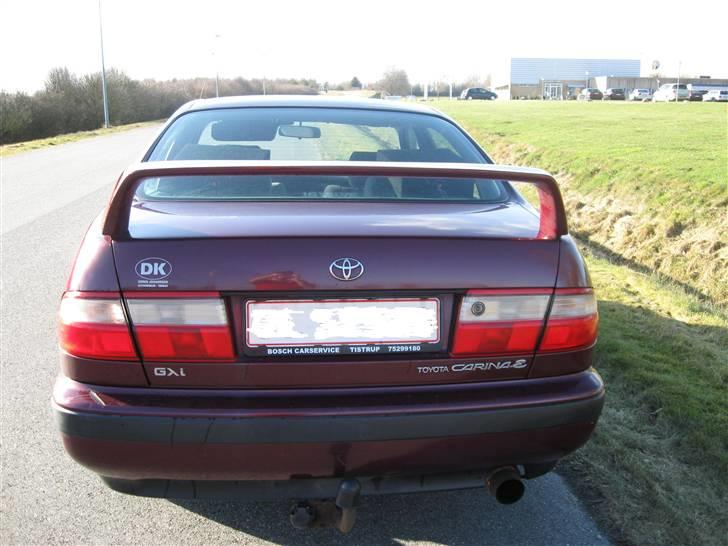 Toyota carina e model billede 1