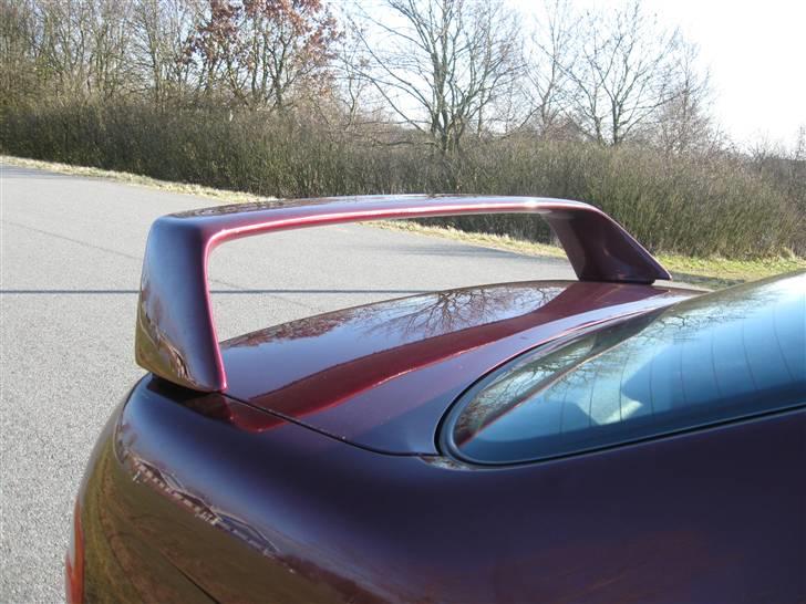 Toyota carina e model billede 4