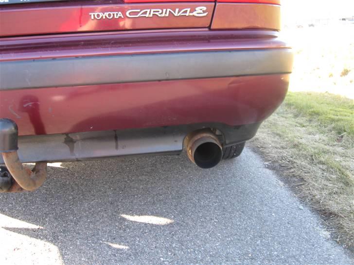 Toyota carina e model billede 5