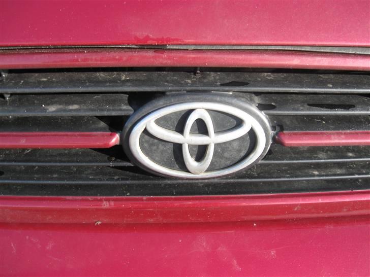 Toyota carina e model billede 6