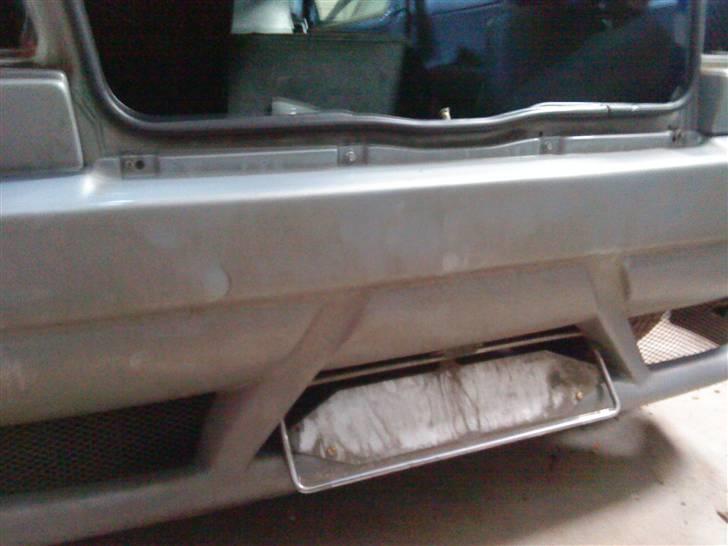 VW Golf III - ny kofanger som skal på til sommer billede 7