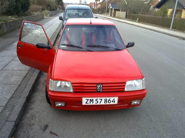 Peugeot 205 1.9 gti billede 10