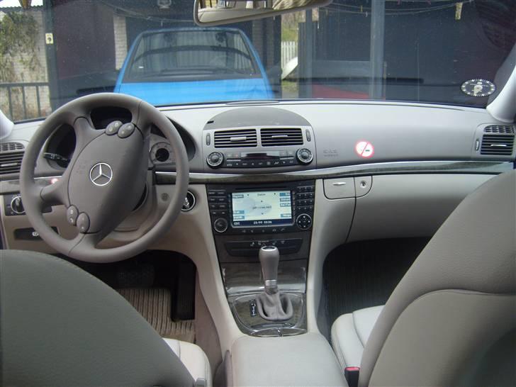 Mercedes Benz E 320 CDI **solgt** billede 5