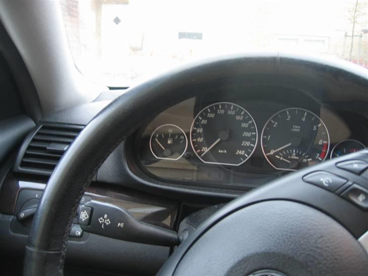 BMW 330 coupe SOLGT billede 9