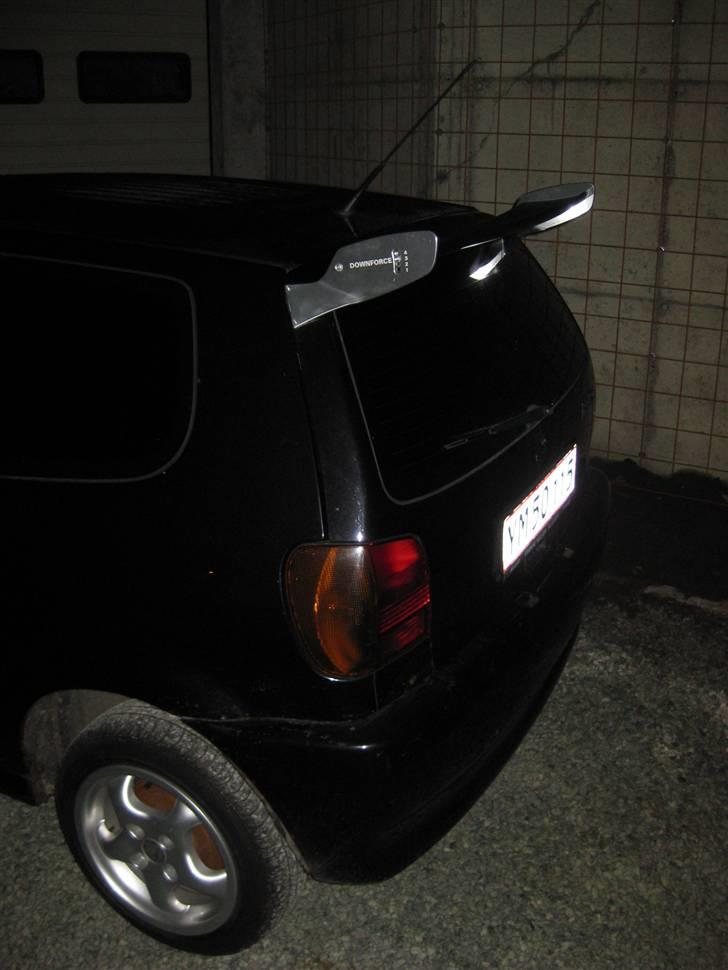 VW Polo 6N - Zender hæk VINGE er sku lige ved fronten letter når man giver den fuld skrald i modvind :) billede 12