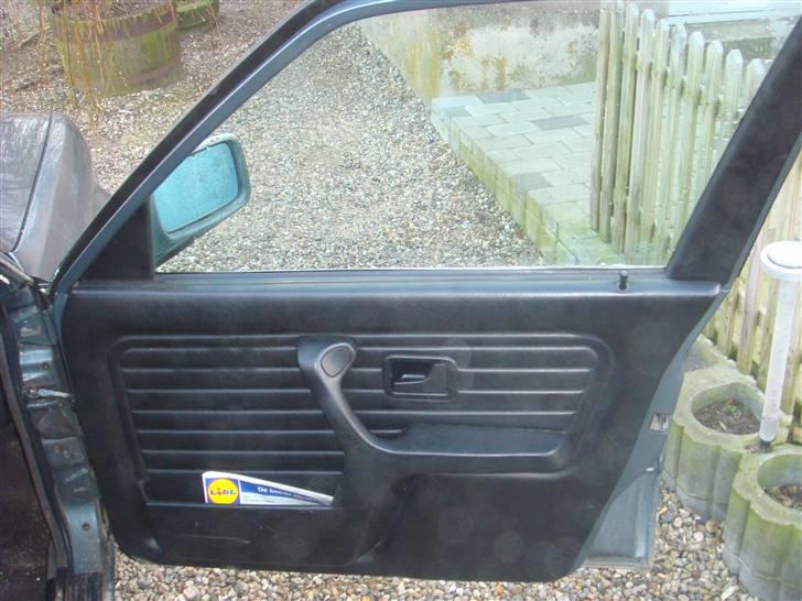 BMW E30 320/325i (solgt) billede 4