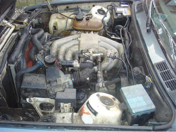 BMW E30 320/325i (solgt) billede 7