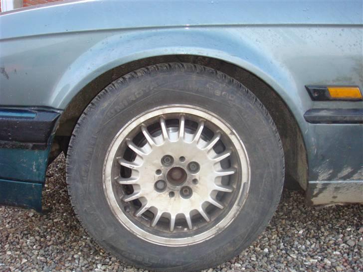 BMW E30 320/325i (solgt) billede 11