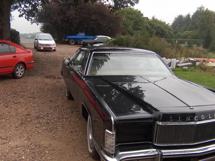 Lincoln tovn car - så skal den til træf helt fin og ren så længe det vate med en sort bil billede 3