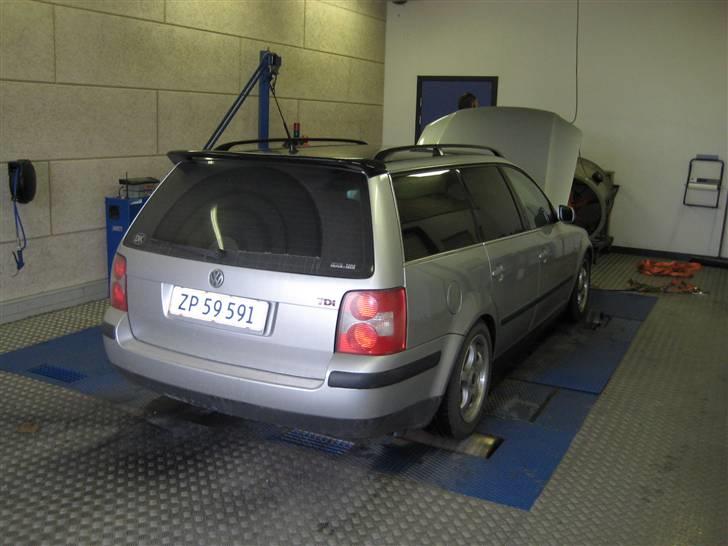 VW PASSAT 3BG TDI "solgt" - Oppe og blive chippet ved scantune billede 11