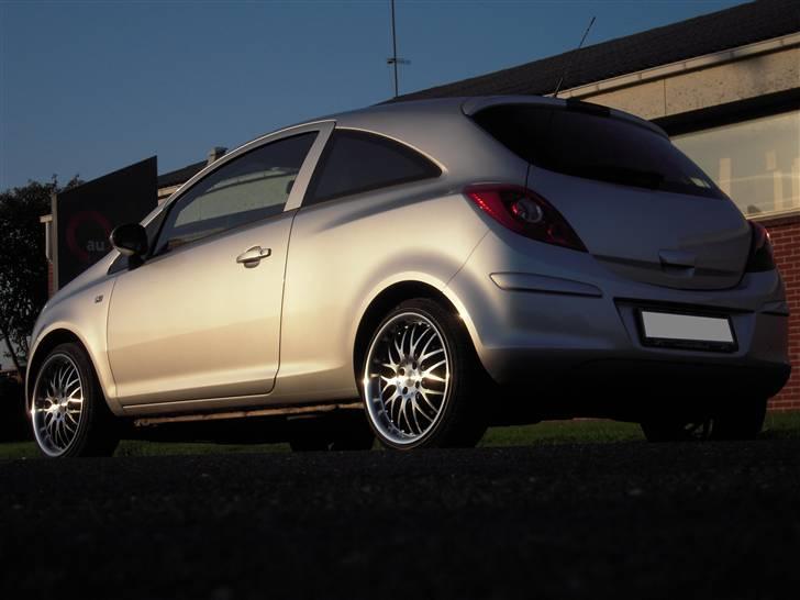 Opel Corsa D 1,2 billede 8