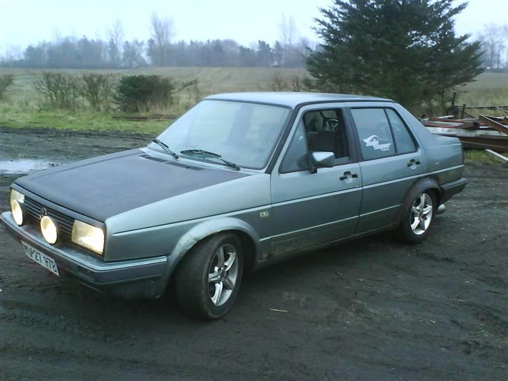 VW Jetta 1,6 (SOLGT) billede 1