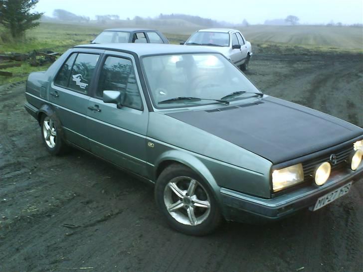VW Jetta 1,6 (SOLGT) billede 3