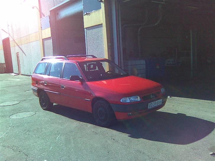 Opel Astra 1,6 i St. SOLGT* billede 10