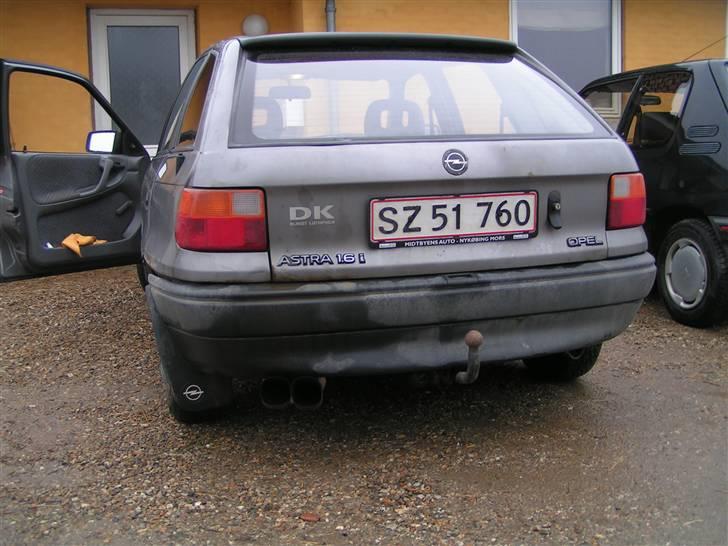 Opel astra F  (SOLGT) billede 3