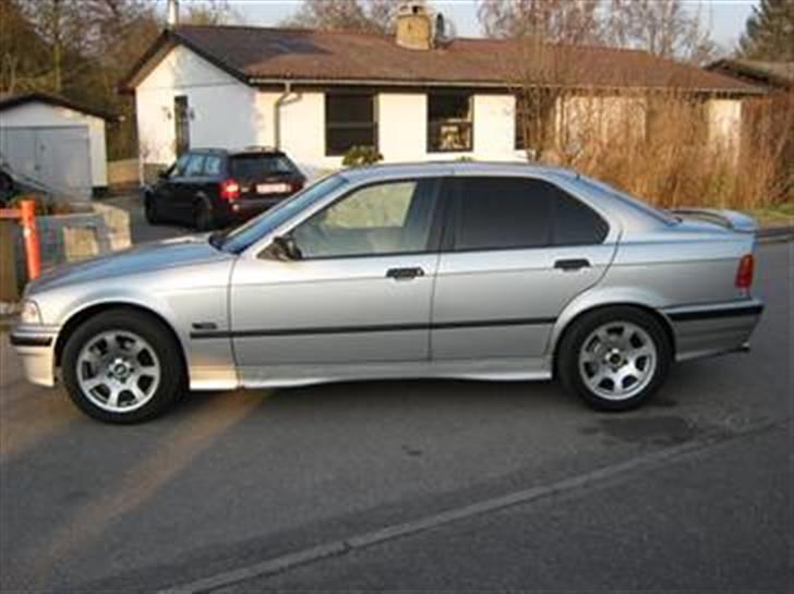 BMW 316 e36 =bytte til ford = - med org bmw 16" alu  billede 6