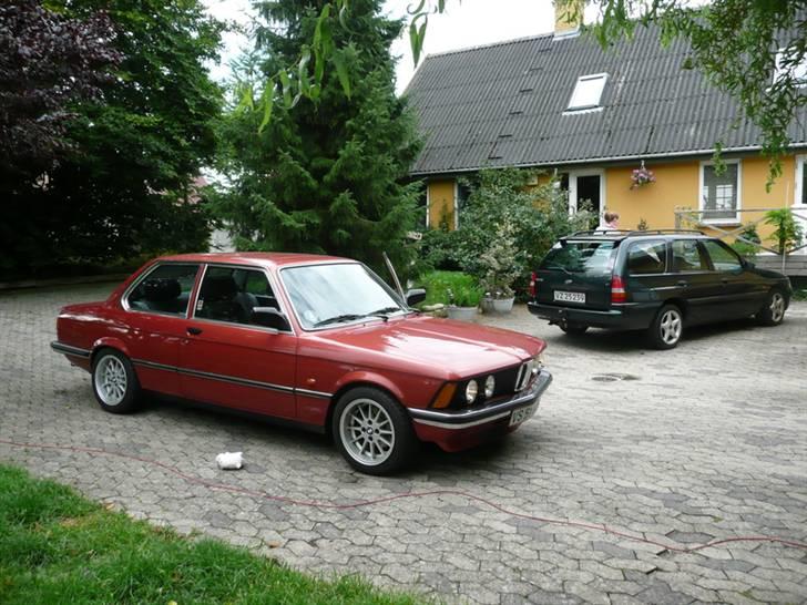 BMW E21 323i billede 2