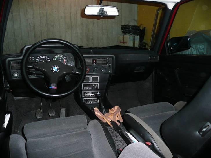 BMW E21 323i billede 3
