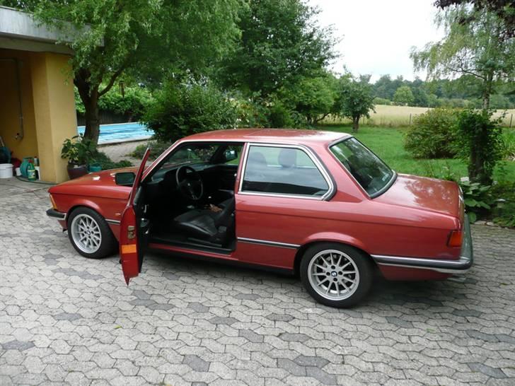 BMW E21 323i billede 4