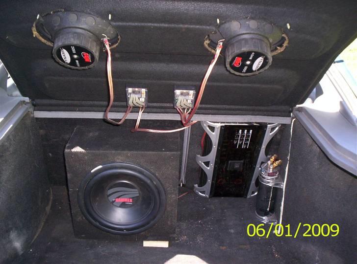 Ford Mondeo byttet til bmw e34 - godt med plads (bassen er pt taget ud) billede 7