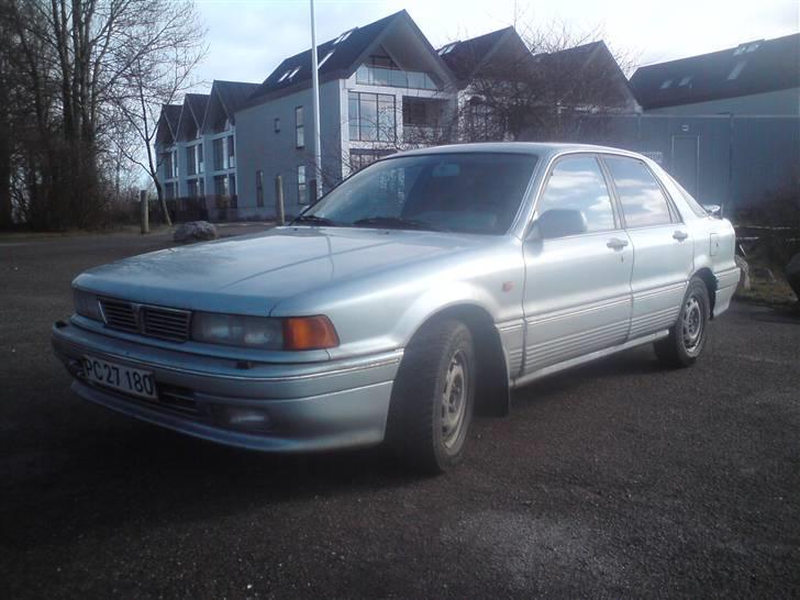 Mitsubishi Galant 2,0 i (Død) billede 2