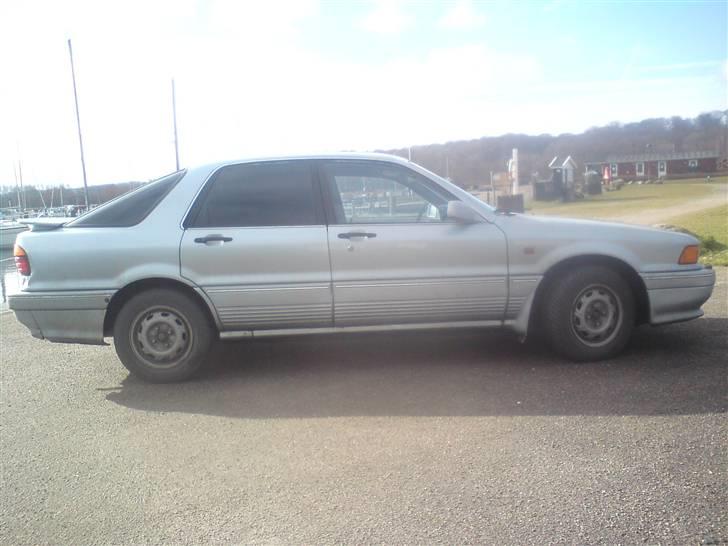 Mitsubishi Galant 2,0 i (Død) billede 8