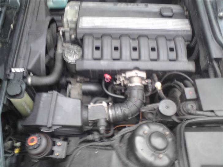 BMW 520I (solgt) billede 11