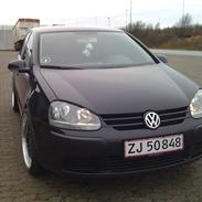 VW  Golf 5 1,6 FSI Sport 6G